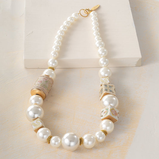 Vintage-Inspired Beaded Jacquard Necklace